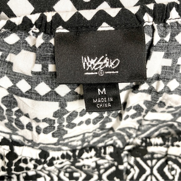 Mossimo Black & White Aztec Pattern Long Sleeve Boat Neck Dress - Size M - Picture 5 of 9